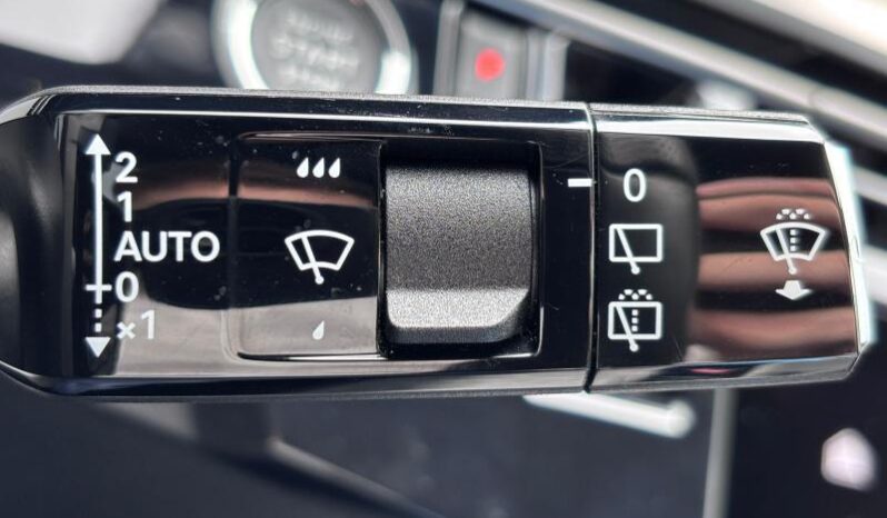 Peugeot 5008 GT complet