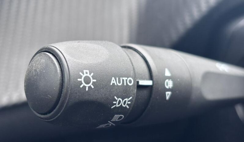 Peugeot 208 Allure / GPS / Carplay complet