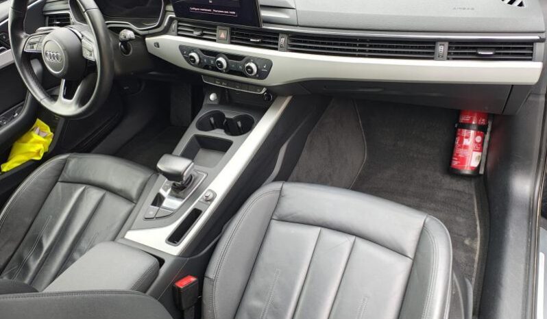 Audi A4 S Tronic / Cuir / Avant complet