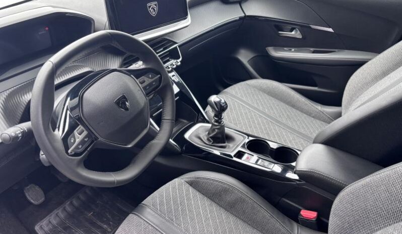 Peugeot 208 Allure / GPS / Carplay complet