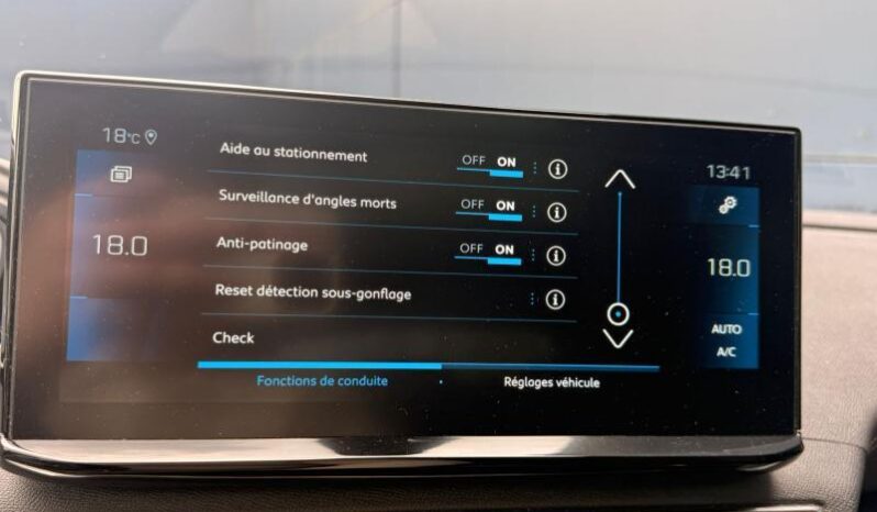 Peugeot 3008 GT / EAT8 / Toit ouvrant / Cuir complet