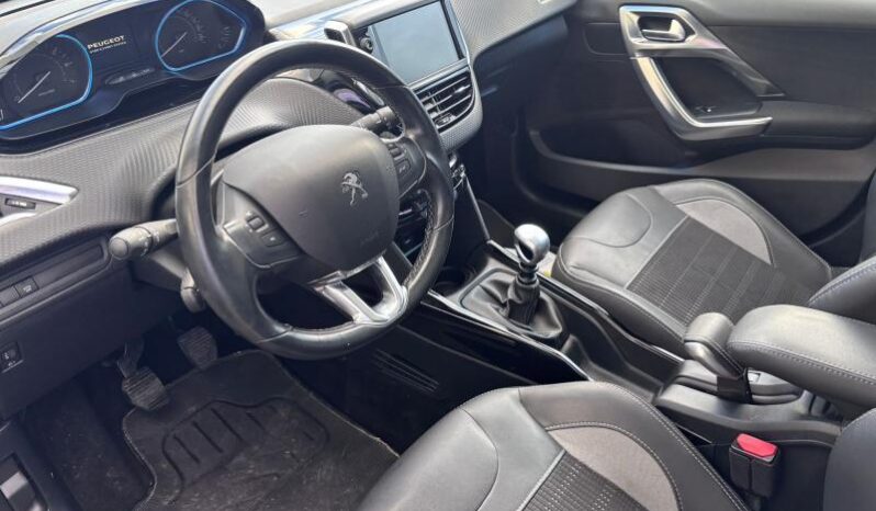 Peugeot 2008 Allure / GPS complet