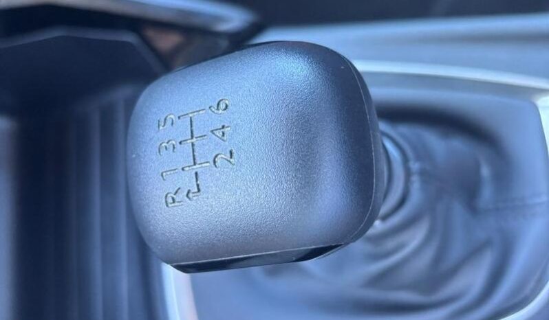 Peugeot 2008 Active / Carplay / 130ch complet