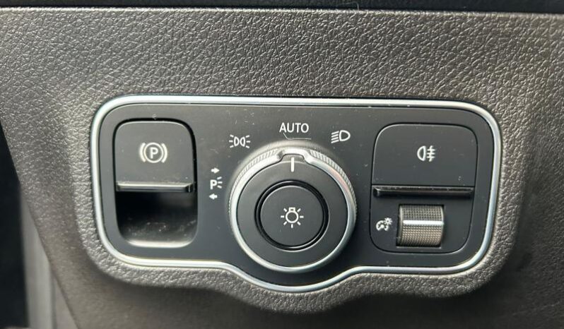 Mercedes-Benz GLB 200 4 Matic/ Pack AMG / 9 G-Tronic complet