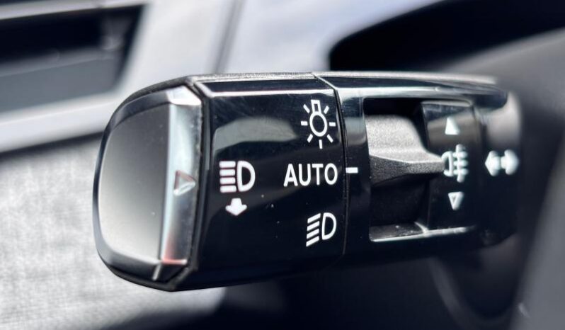 Peugeot 5008 GT complet