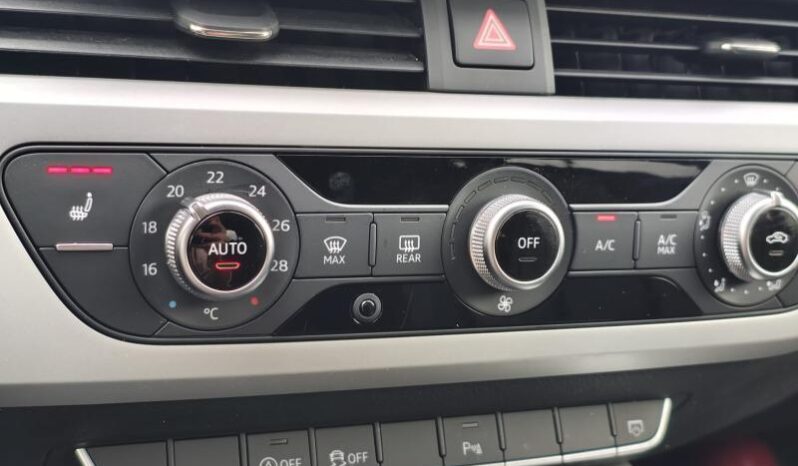 Audi A4 S Tronic / Cuir / Avant complet