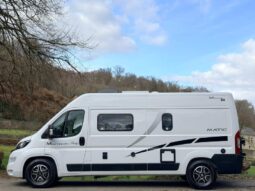 Motorhome McLouis Menfys 3 / 4 couchages / Maxi Prestige complet