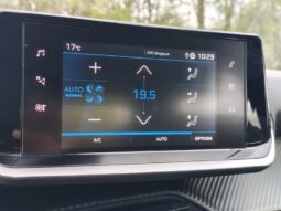 Peugeot 2008 Allure / EAT8 complet