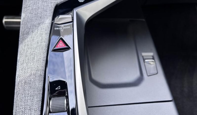 Peugeot 5008 GT complet