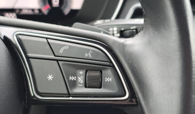 Audi A4 S Tronic / Cuir / Avant complet