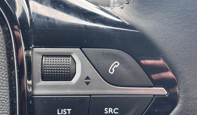 Peugeot 208 Allure / GPS / Carplay complet