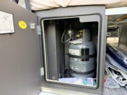 Motorhome McLouis Menfys 3 / 4 couchages / Maxi Prestige complet