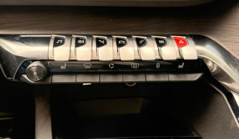 Peugeot 3008 GT / EAT8 / Toit ouvrant / Cuir complet