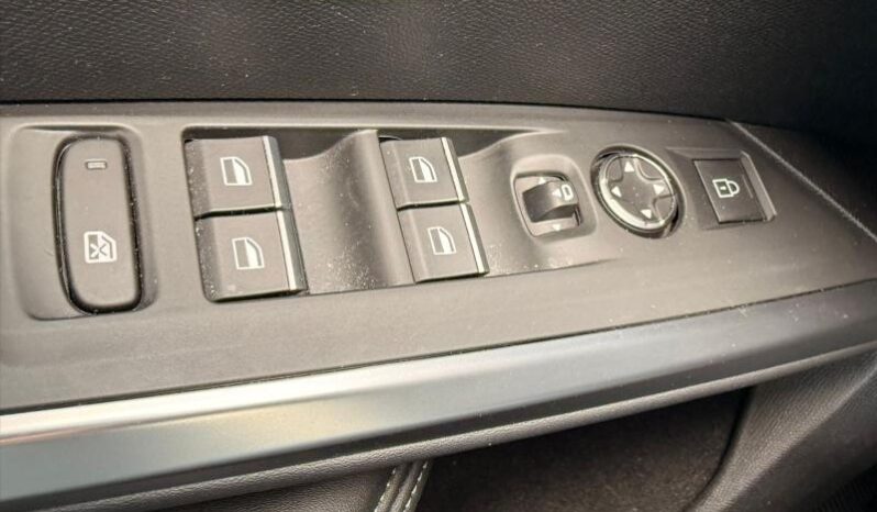 Peugeot 5008 GT complet