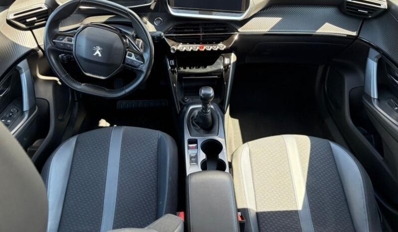 Peugeot 2008 Allure / Caméra / GPS complet
