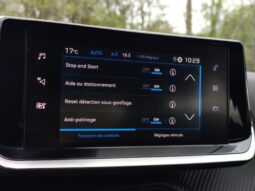 Peugeot 2008 Allure / EAT8 complet