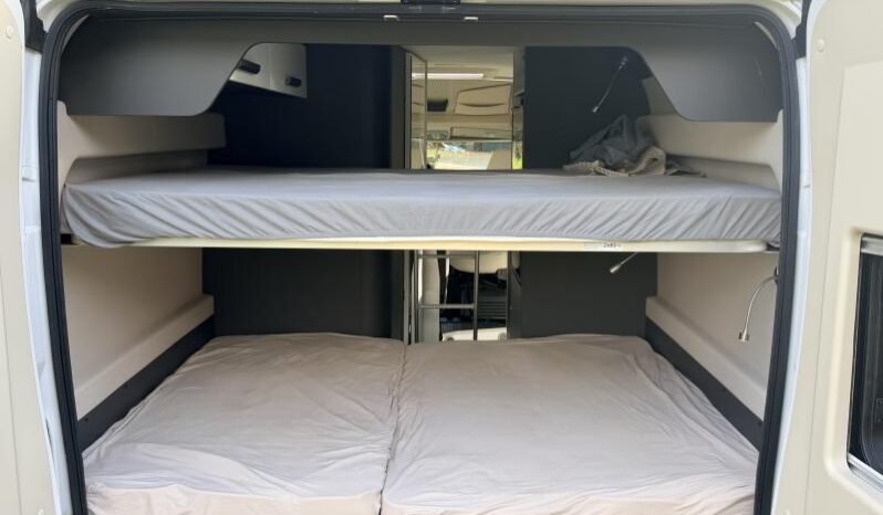 Motorhome McLouis Menfys 3 / 4 couchages / Maxi Prestige complet