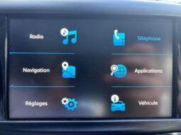 Peugeot 2008 Allure / GPS complet