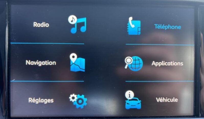 Peugeot 2008 Allure / GPS complet