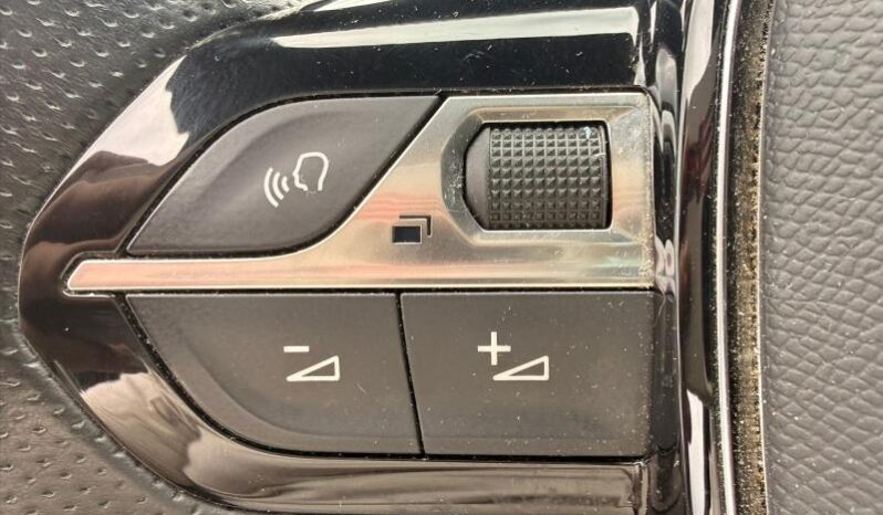 Peugeot 3008 GT / EAT8 / Toit ouvrant / Cuir complet