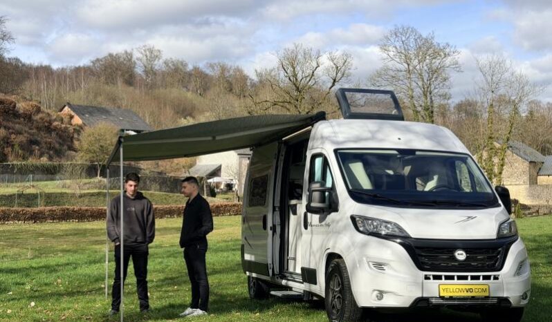 Motorhome McLouis Menfys 3 / 4 couchages / Maxi Prestige complet