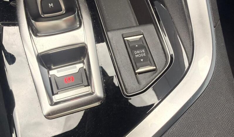 Peugeot 3008 GT / EAT8 / Toit ouvrant / Cuir complet