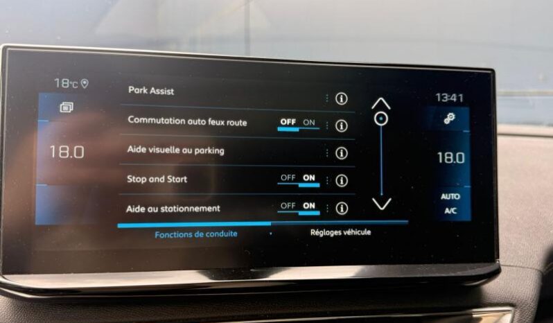 Peugeot 3008 GT / EAT8 / Toit ouvrant / Cuir complet