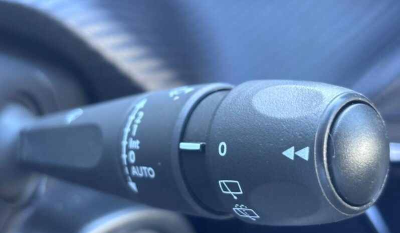 Peugeot 2008 Active / Carplay / 130ch complet