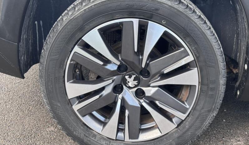 Peugeot 2008 Allure / GPS complet