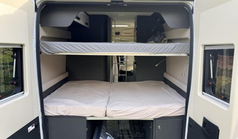 Motorhome McLouis Menfys 3 / 4 couchages / Maxi Prestige complet