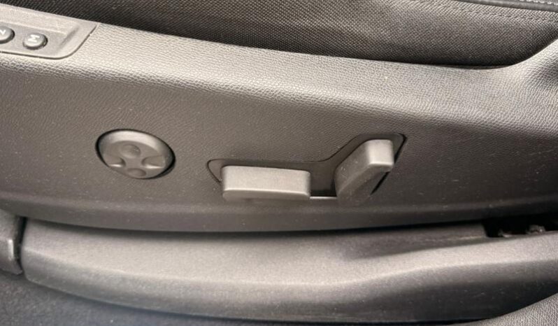 Peugeot 3008 GT / EAT8 / Toit ouvrant / Cuir complet