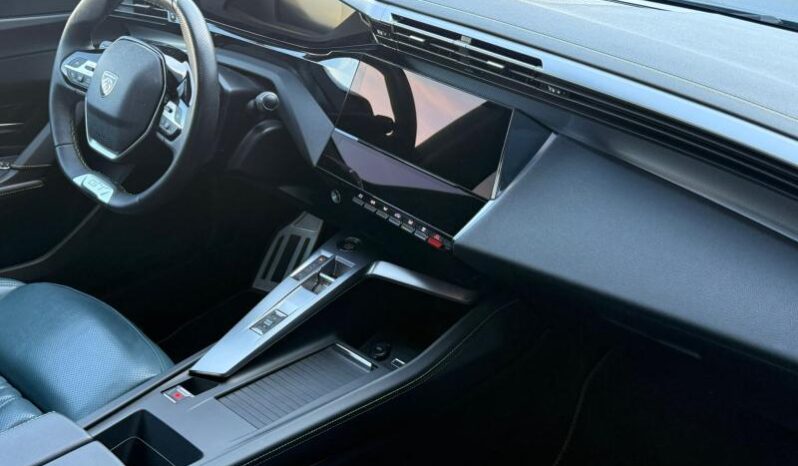 Peugeot 408 GT  / EAT8 complet