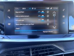Peugeot 2008 Active / Carplay / 130ch complet