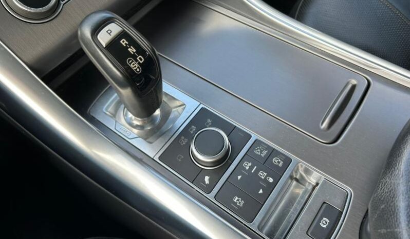 Land Rover Range Rover Sport 3.0 TDV6 / HSE / Toit ouvrant complet