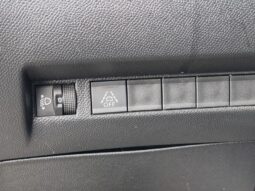Peugeot 2008 Allure / EAT8 complet
