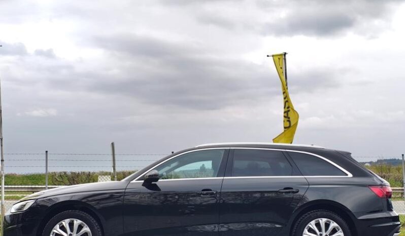 Audi A4 S Tronic / Cuir / Avant complet