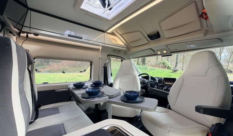 Motorhome McLouis Menfys 3 / 4 couchages / Maxi Prestige complet