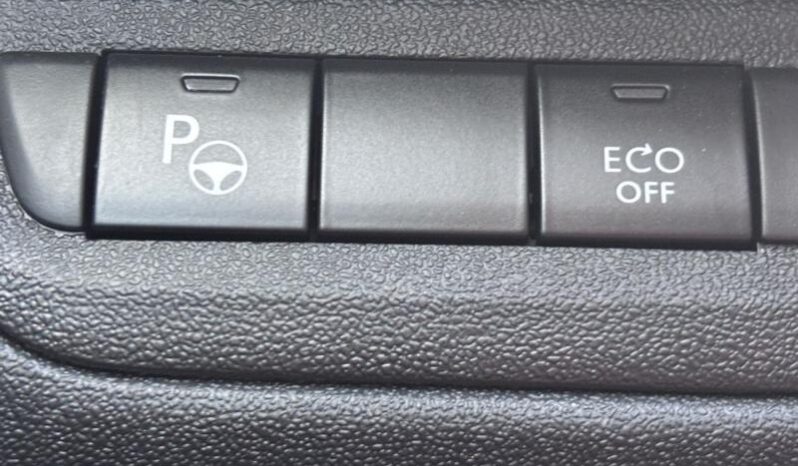 Peugeot 2008 Allure / GPS complet