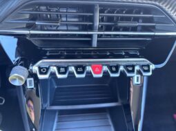 Peugeot 2008 Active / Carplay / 130ch complet