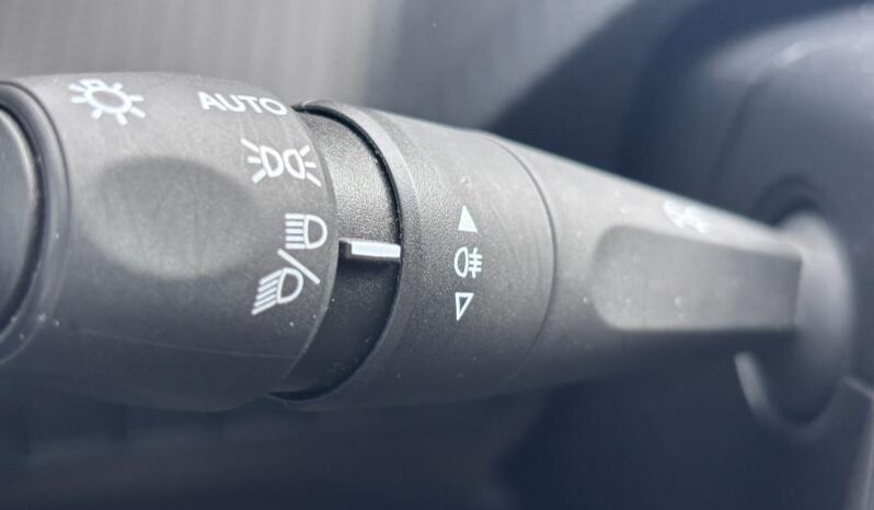 Peugeot 208 Allure / GPS / Carplay complet