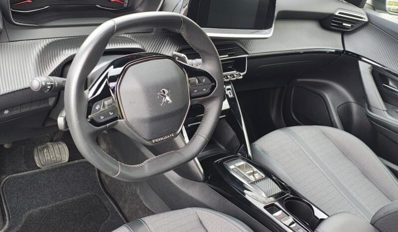 Peugeot 2008 Allure / EAT8 complet