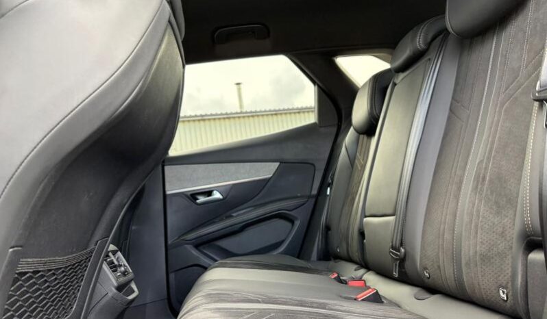 Peugeot 3008 GT Pack / 1.5 BlueHDi / EAT8 complet