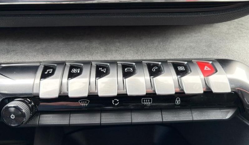 Peugeot 3008 GT Pack / 1.5 BlueHDi / EAT8 complet