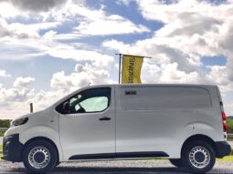 Peugeot Expert Standard Premium / 2.0 BlueHDI complet