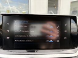 Peugeot 208 Style / Carplay complet