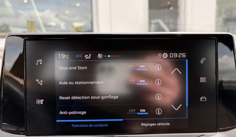 Peugeot 208 Style / Carplay complet