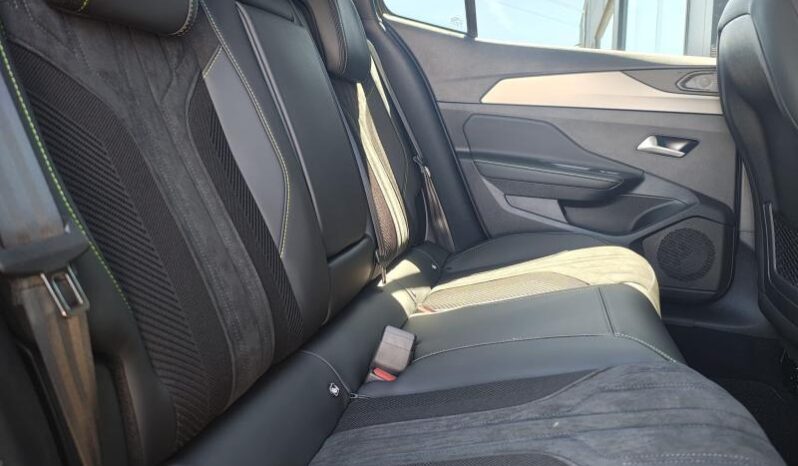 Peugeot 408 GT Exclusive MHEV complet