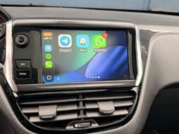 Peugeot 2008 GT Line / EAT6 / Pano complet