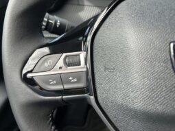 Peugeot 208 Allure Hybrid complet