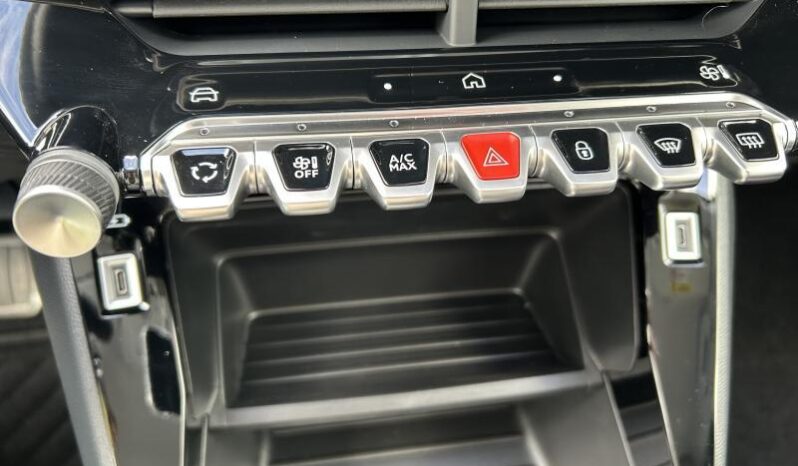 Peugeot 208 Allure Hybrid complet